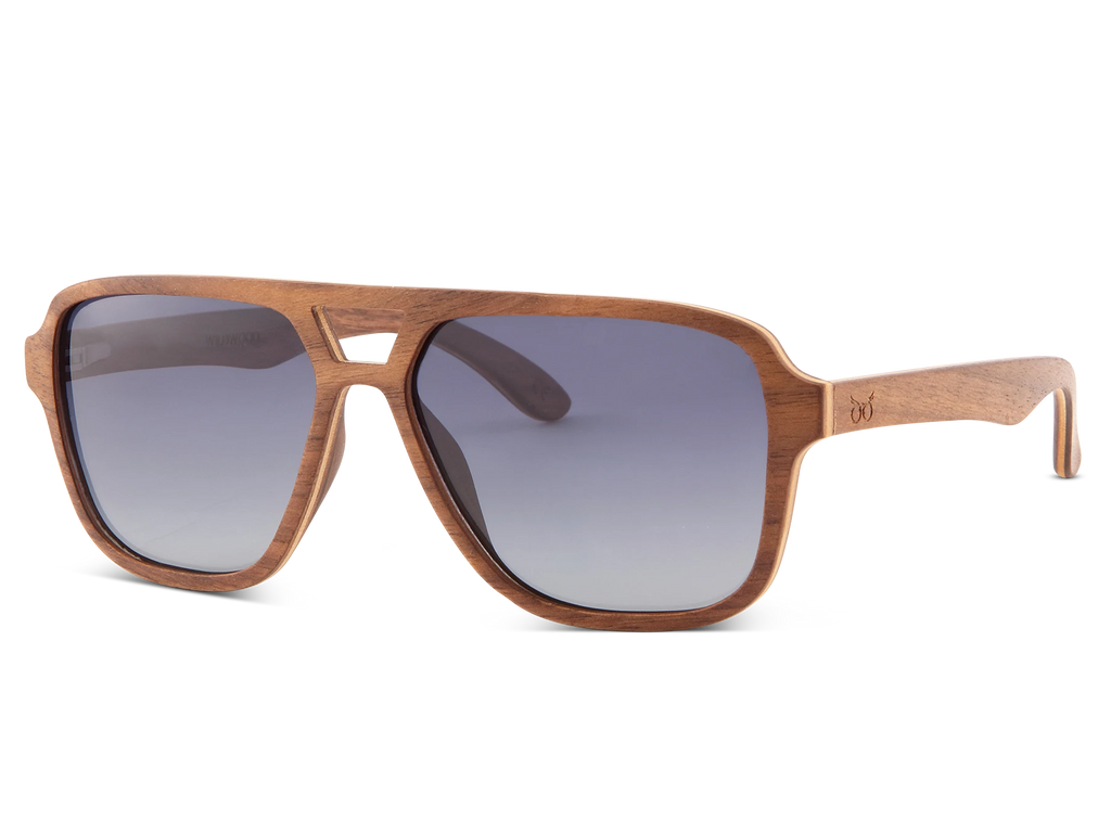Aviator sunglasses with grey lens