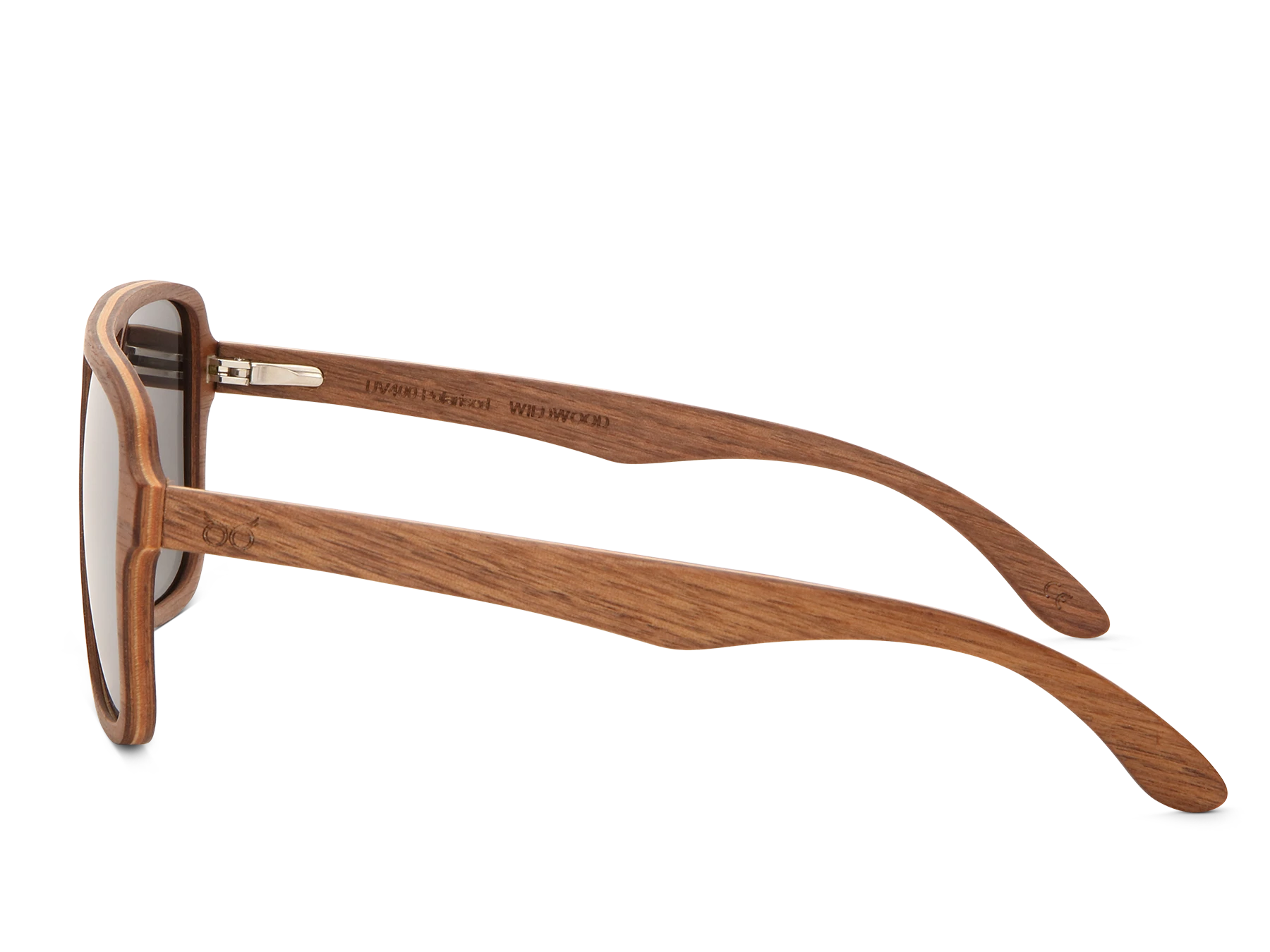 Aviator sunglasses with silver lens