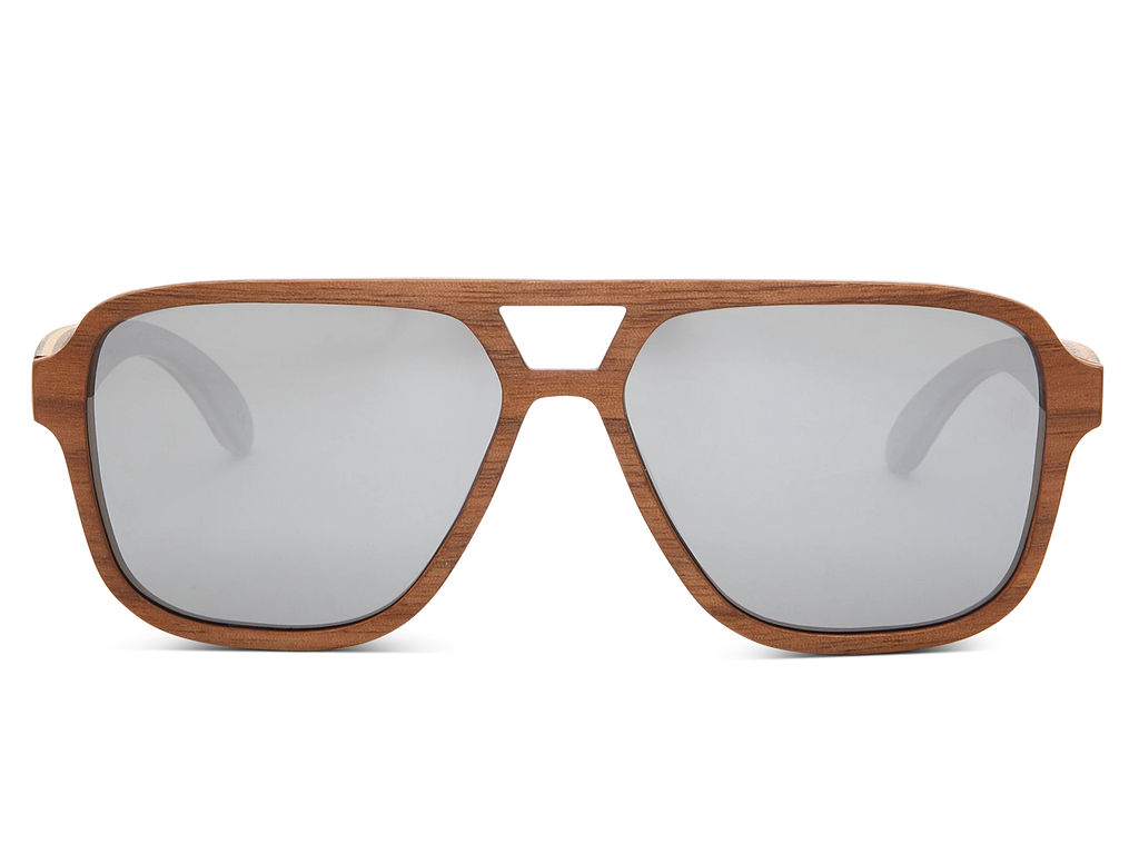 Aviator sunglasses with silver lens